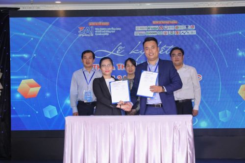 MOU với Trung tâm Khởi nghiệp đổi mới sáng tạo Đại học Quốc gia TP. HCM (IEC)